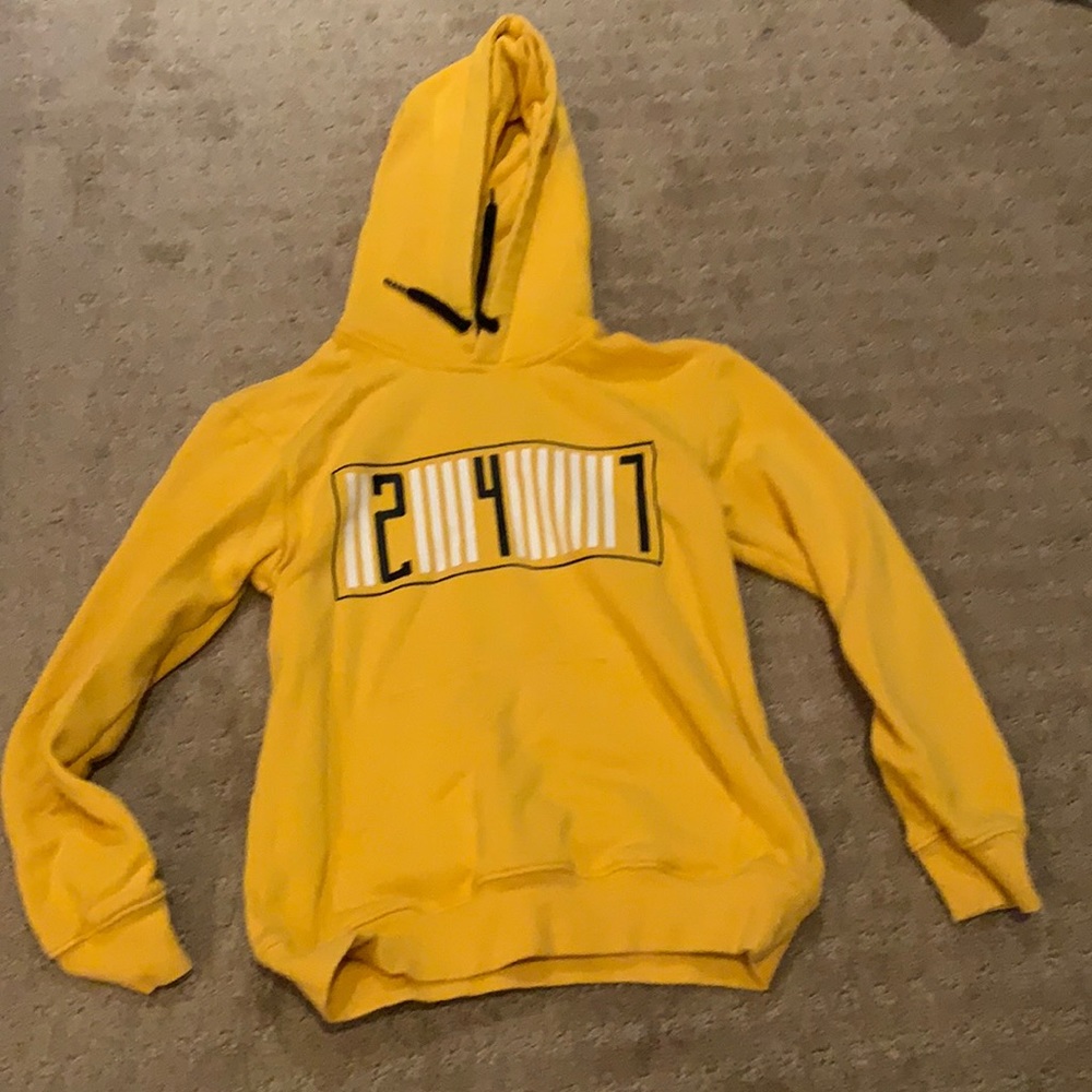 24/7 break the floor sweatshirt